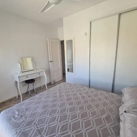 Vakantiehuis 2 Bedroom In Closed Urbanisation Torrevieja
